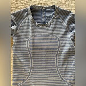 Swiftly Tech Long-Sleeve Shirt-
Hip Length